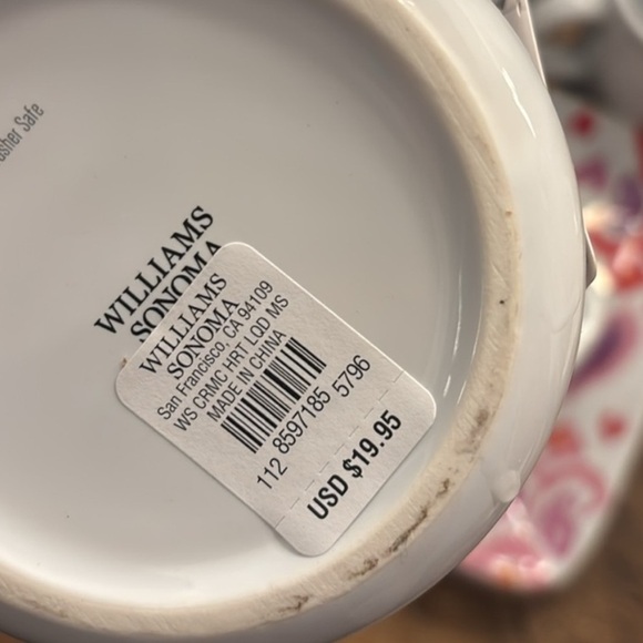 Williams Sonoma Red Heart Mug and Tray Set - Picture 6 of 7